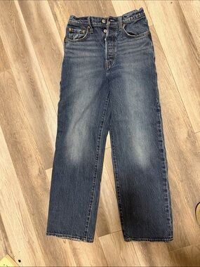 Levi's Women's Straight-Leg Dark Blue Jeans